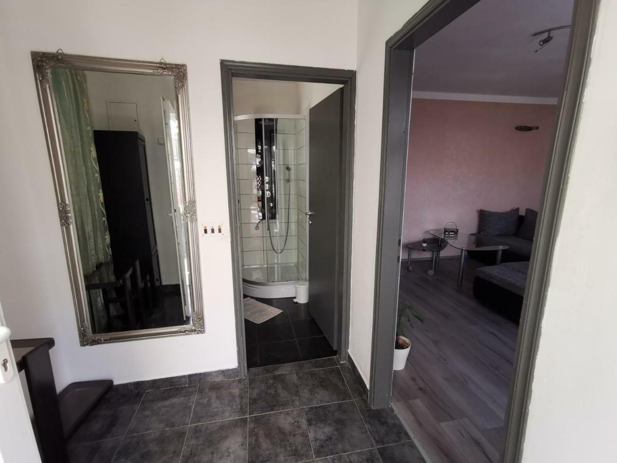 Apartment Old Town بولا المظهر الخارجي الصورة